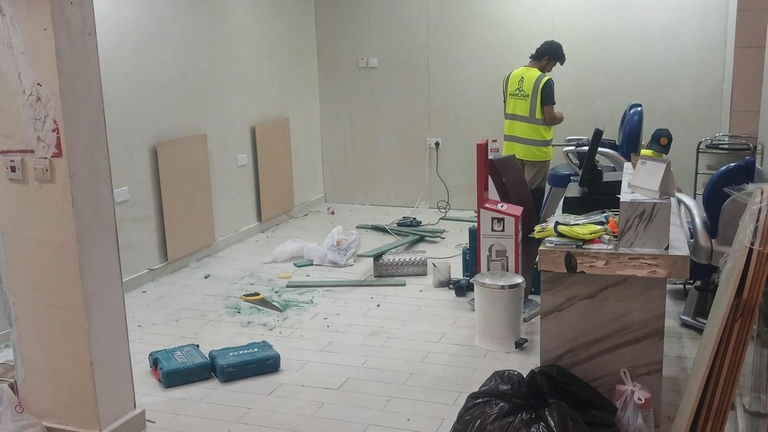 Hawchar Contracting site team tiling and fitting out the Al Massa beauty center at Al Matar El Kadim